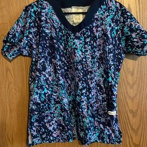 Bundle of 5. Off brand Scrub tops- M